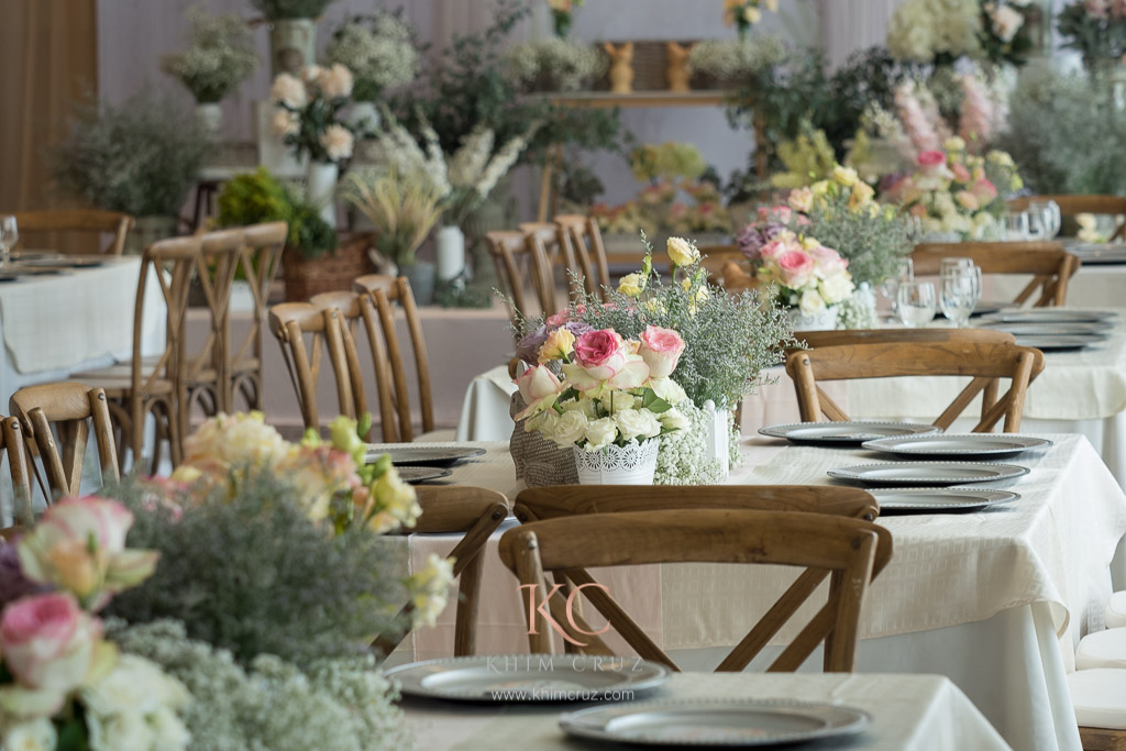 dainty French Garden table centerpieces