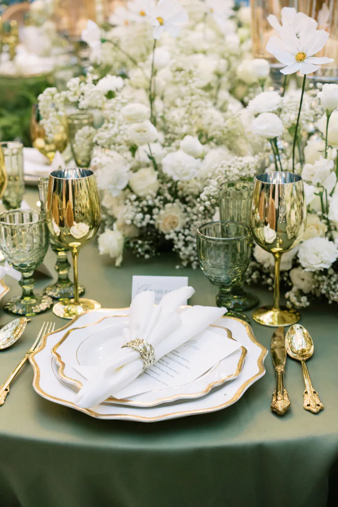 White florals in this elegant table setting adds sophistication to the decor