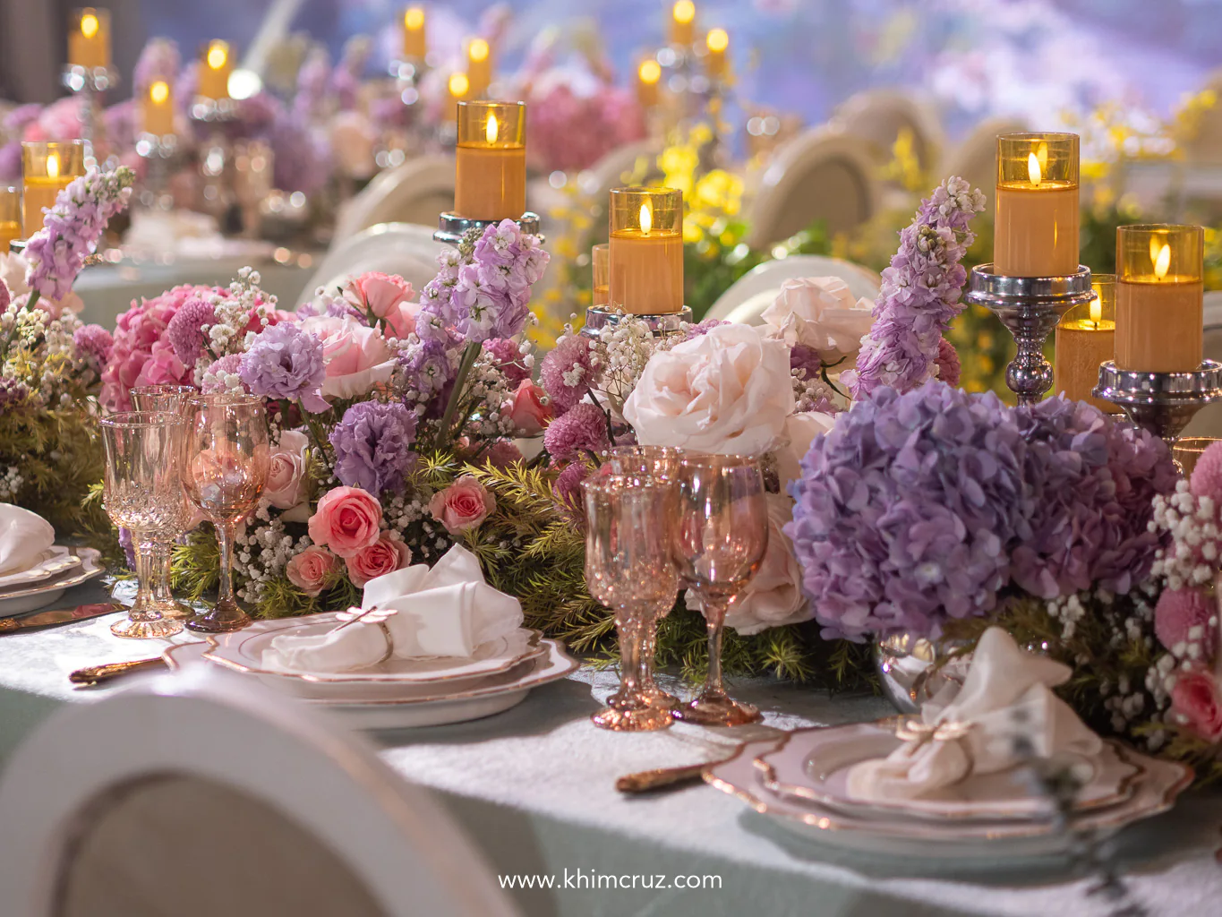 wedding table floral centerpieces in pastel blooms