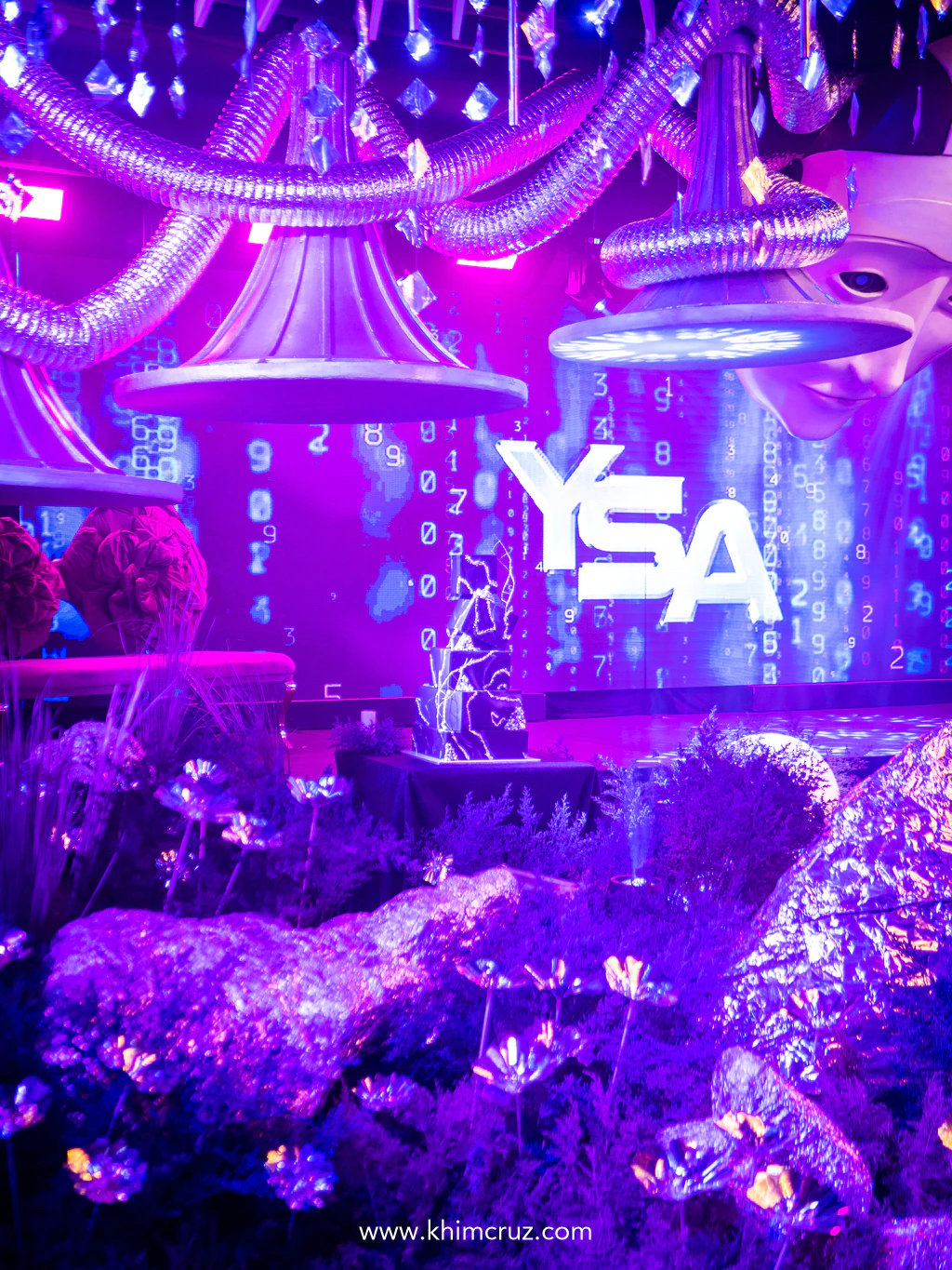 ysa's debut from the future with stunning visuals and futuristic flowers